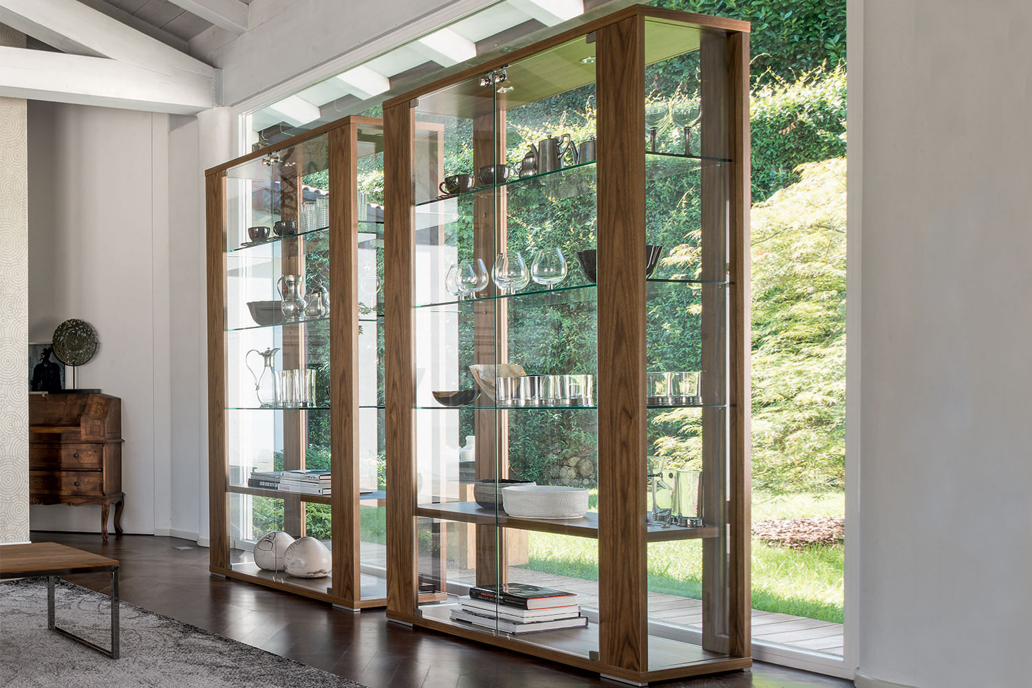 aurora-bookcase-01.jpg