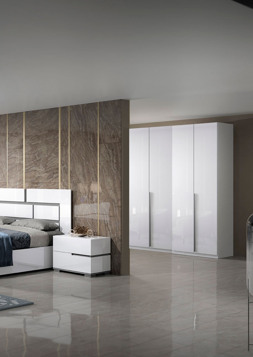 Bedroom-Furniture_Wardrobes_Athena-4-Door-Wardrobe_1720707295_side_1.jpg