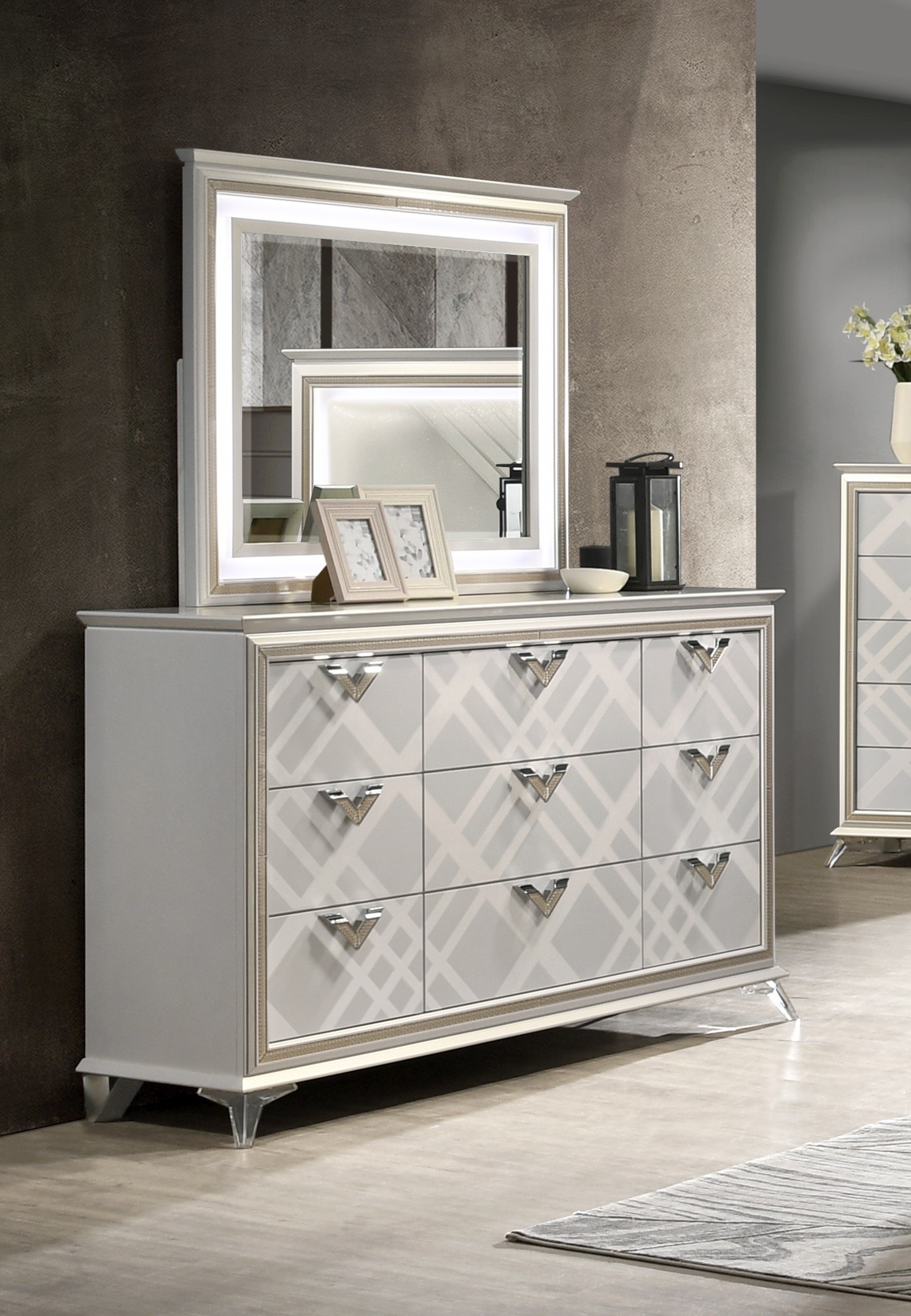 dresser.jpg
