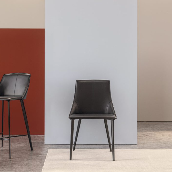 Sedia-aura-airnova-arredamento-design-leather-furnishing-09-qzxxm50w30wcnpctz1pvv5gkqfxrgwsdnpu8gehp6u.jpg