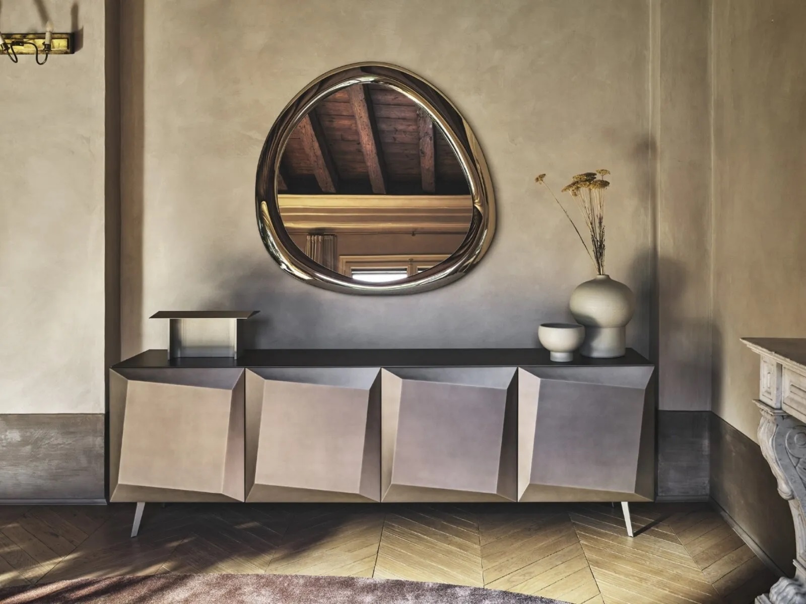 calligaris-aura-design-mirror-bronze-interior-tukor-bronz-innoconceptdesign-2.jpg