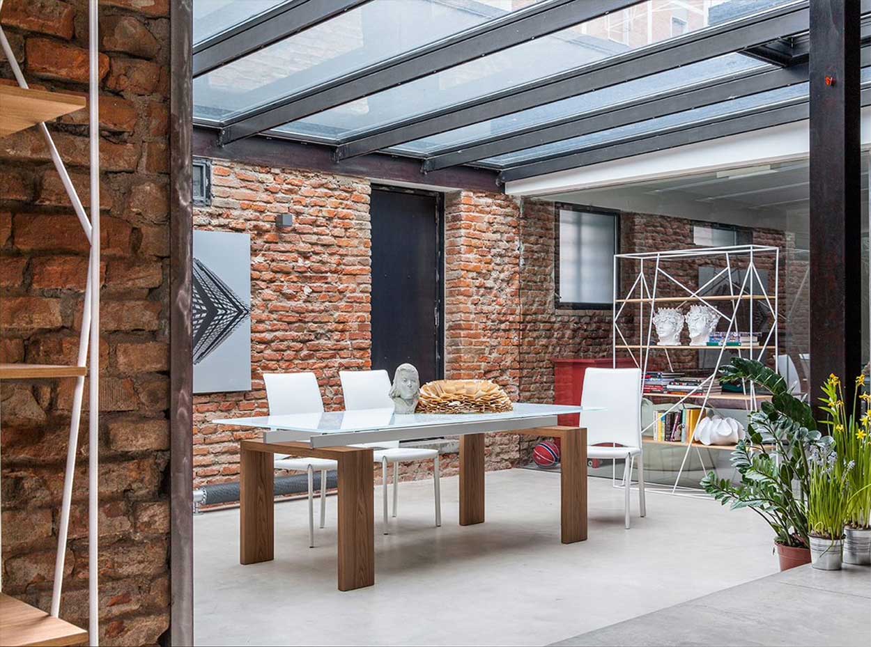 Brooklyn-Modern-Dining-Table-by-Tonin-Casa-1.jpg