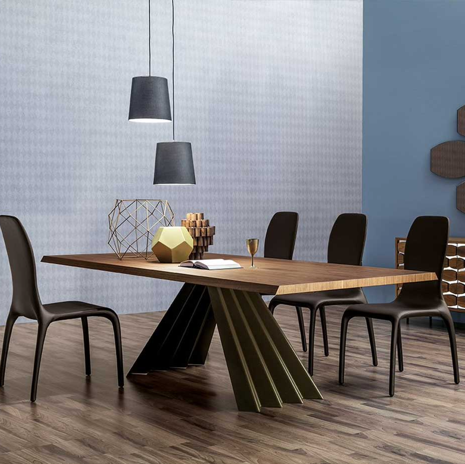 Ventaglio-Modern-Italian-Dining-Table-by-Tonin-Casa-wood.jpg