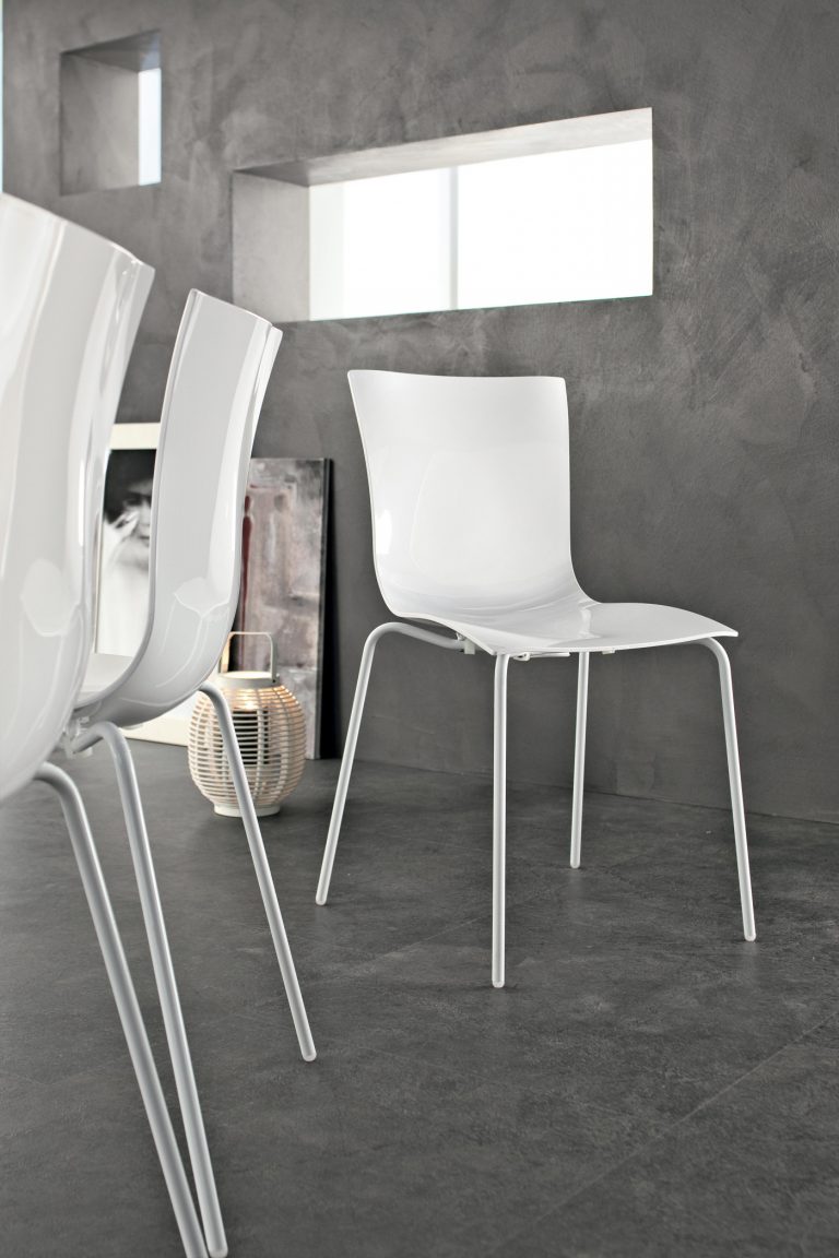 Aria Easy Dining Chair