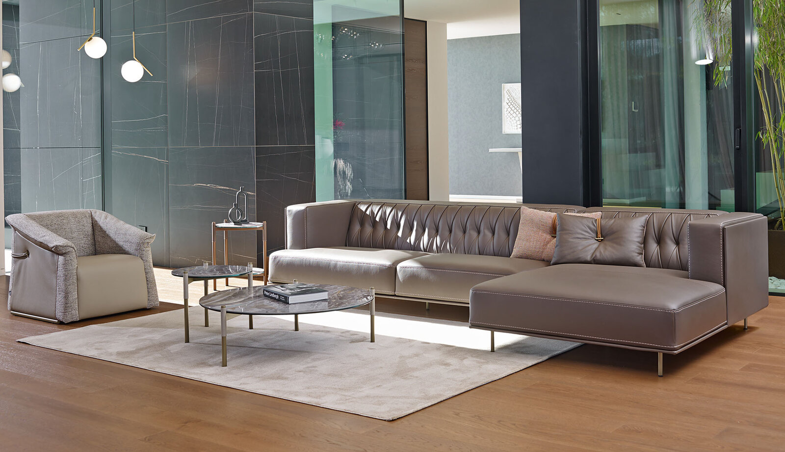 McQueen Sectional Sofa with Chaise - Thumbnail 3